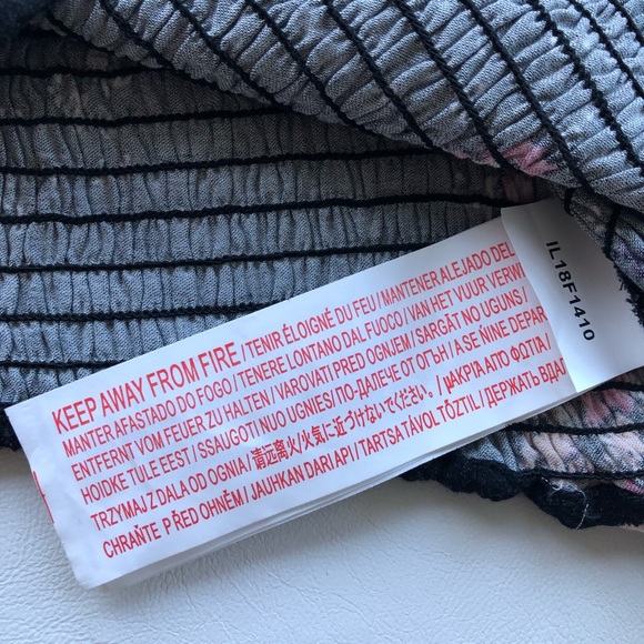 NWOT Some Days Lovin crop top - Picture 5 of 6